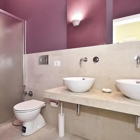 Blu Royal Centro Apartment *