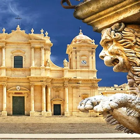 Blu Royal Centro Noto
